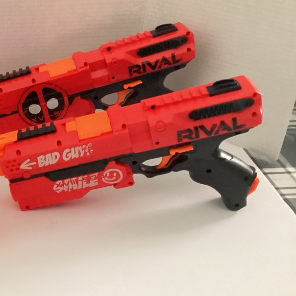 Rival Deadpool Toy Blasters with Orange, red, and Black Design - Picture 6 of 6